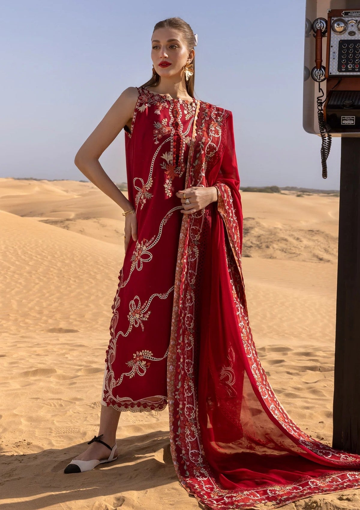 BH-EMBROIDERY LUXURY LAWN CHICKEN-KARI DRESS 3PC