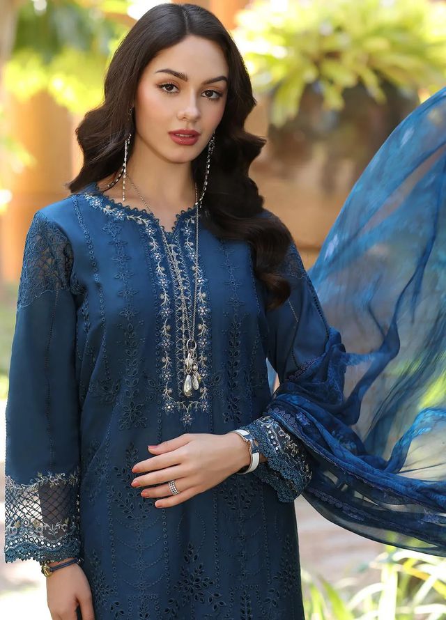 BH-Embroidered Luxury lawn Chikan-kari Dress 3Pc