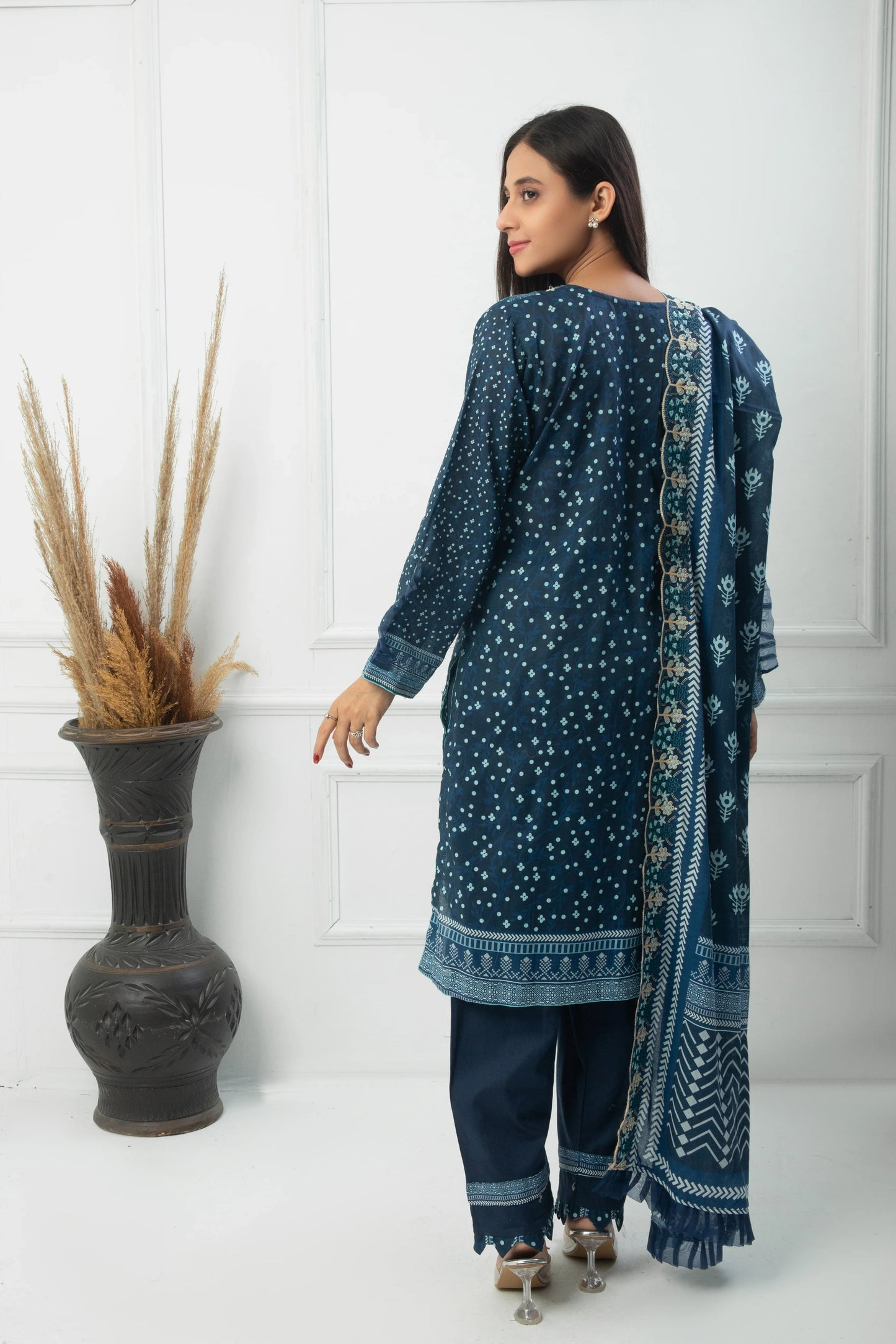 EMBC-004- 3 Piece Lawn Embroidered UnStitched Suit