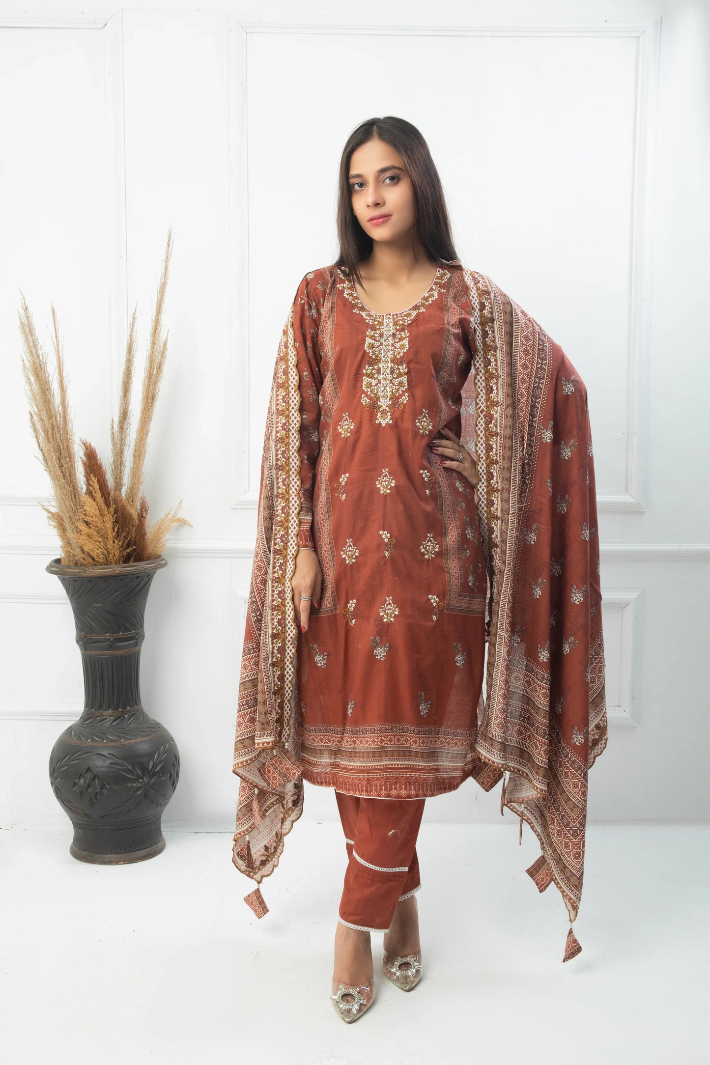EMBC-008- 3 Piece Lawn Embroidered UnStitched Suit
