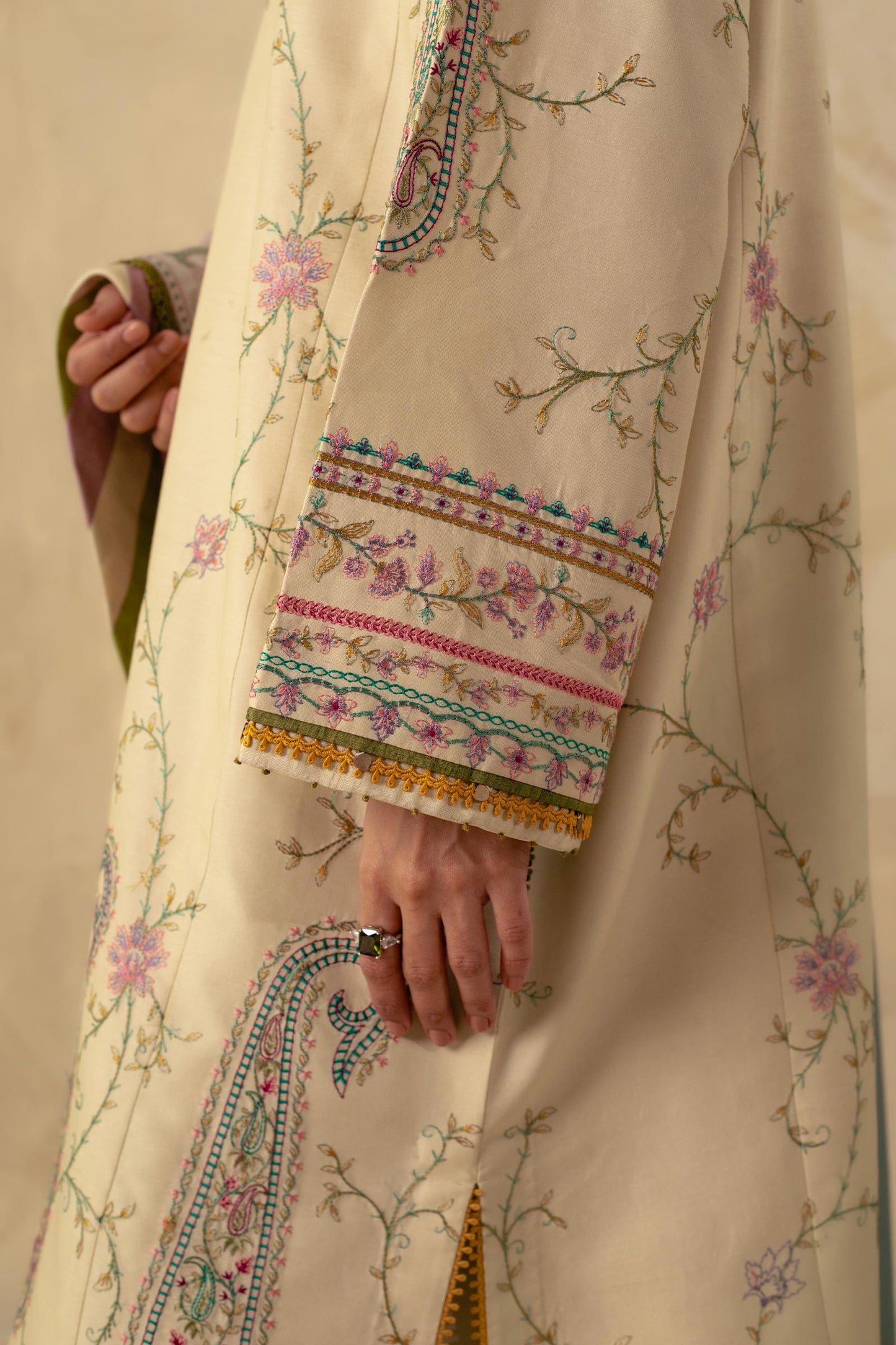 Z.S Unstitched Embroidered Lawn 3 Piece Suit