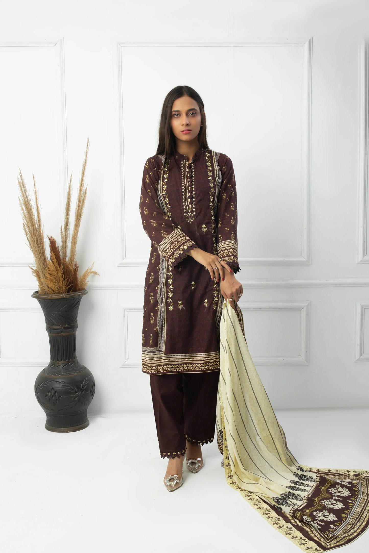 EMBC-010- 3 Piece Lawn Embroidered UnStitched Suit
