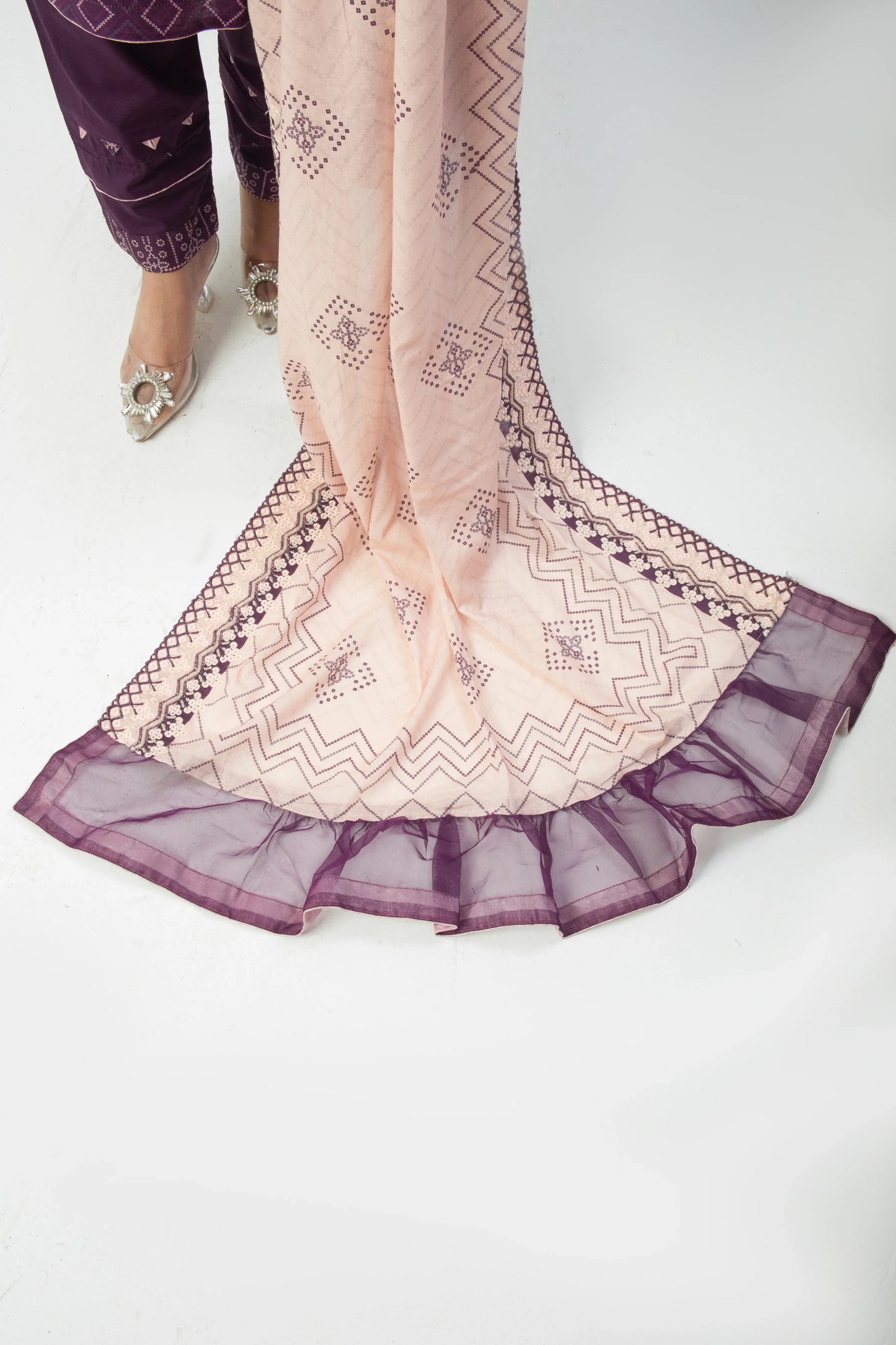 EMBC-006- 3 Piece Lawn Embroidered UnStitched Suit