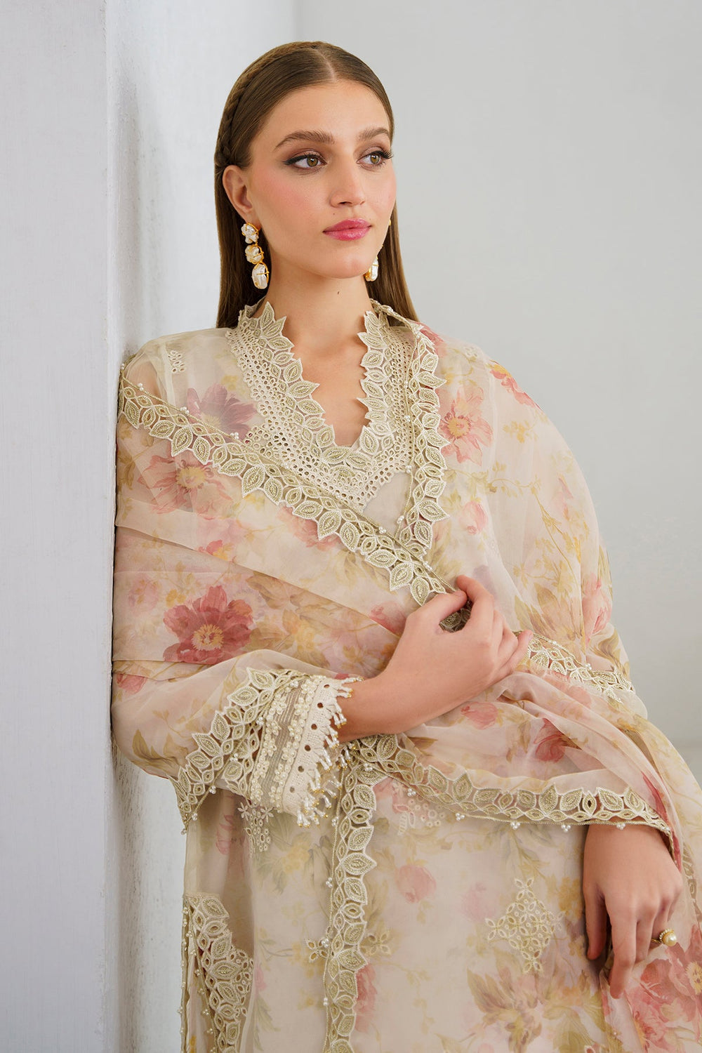 BH EMBROIDERED ORGANZA UNSTICH 3PC