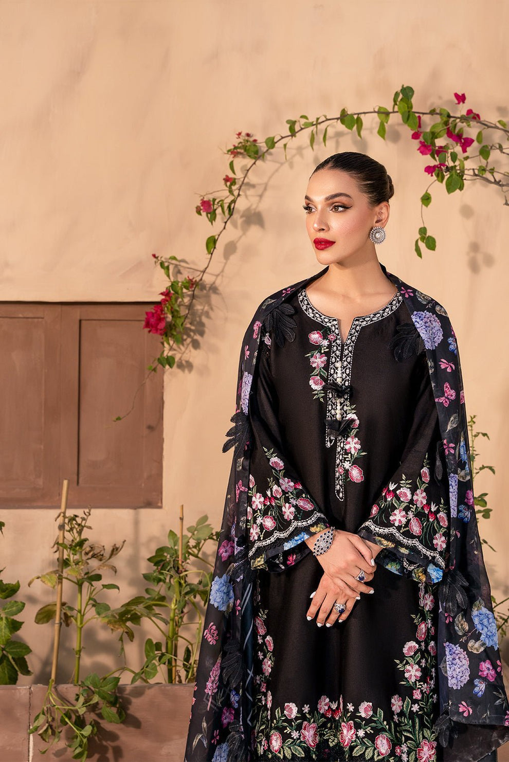 Zoya & Fatima Unstitched Embroidered Lawn Suit