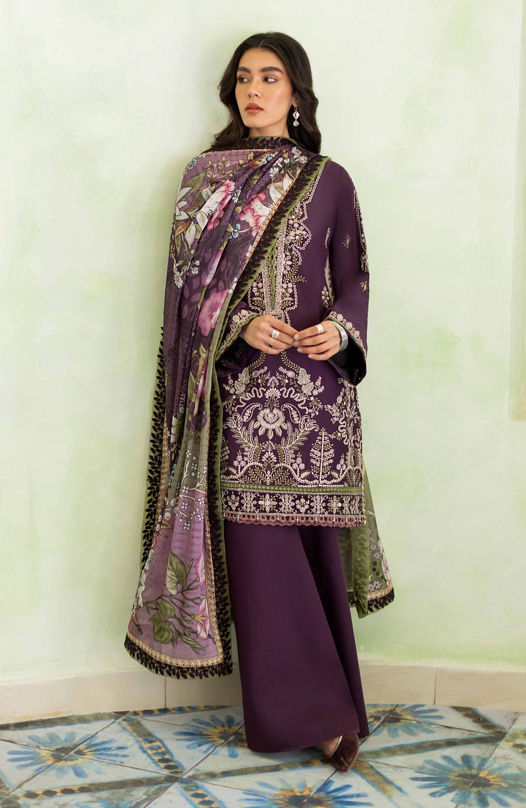 Seran Unstitched Embroidered Lawn Suit