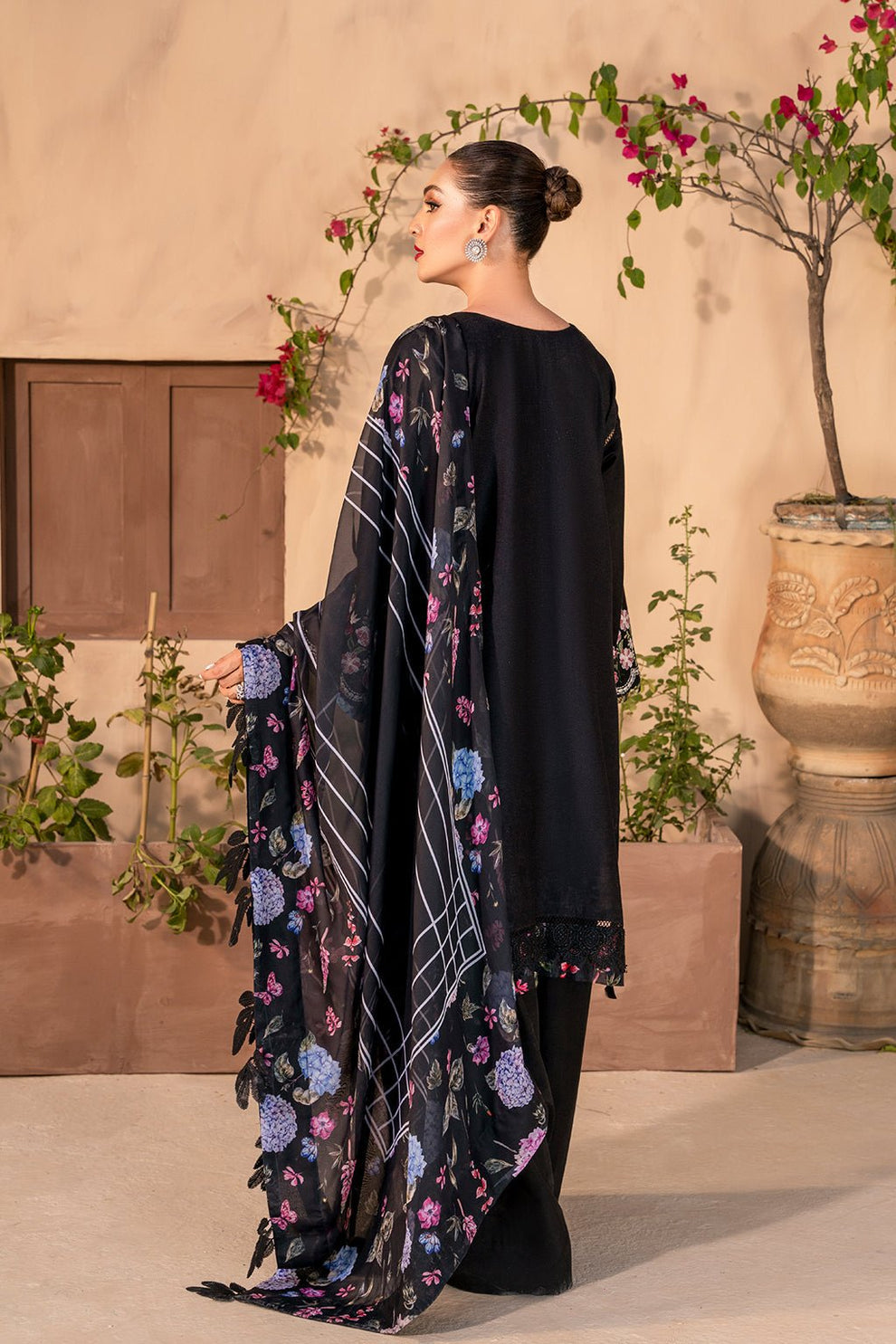 Zoya & Fatima Unstitched Embroidered Lawn Suit