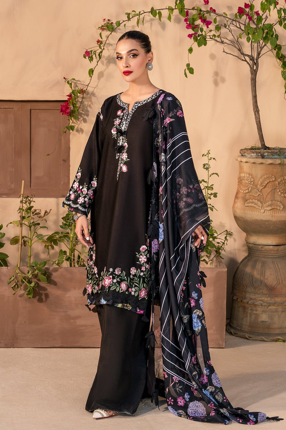 Zoya & Fatima Unstitched Embroidered Lawn Suit